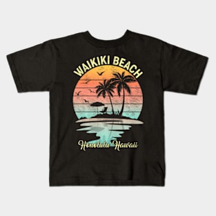 Family Vacation Retro  Honolulu Hawaii Waikiki Beach Kids T-Shirt